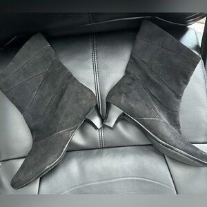 Aravon New Balance Erica Boots Black Suede Casual Mid Calf  Women’s size  9B